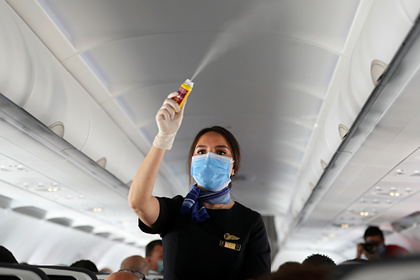 Стюардессы раскрыли самые раздражающие поступки пассажиров во время пандемии
