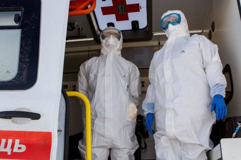 Российский вирусолог назвал срок снижения агрессивности коронавируса