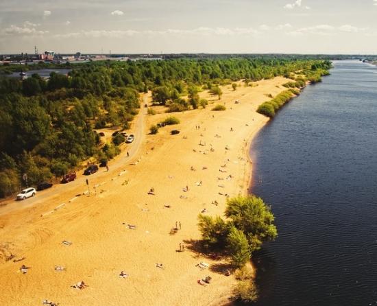 Российские нудисты пожаловались на устраивающих на пляже «оргии» геев