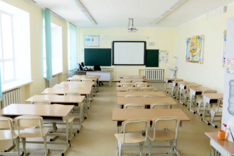 В Минпросвещения уточнили заявление о переводе школ на дистанционку