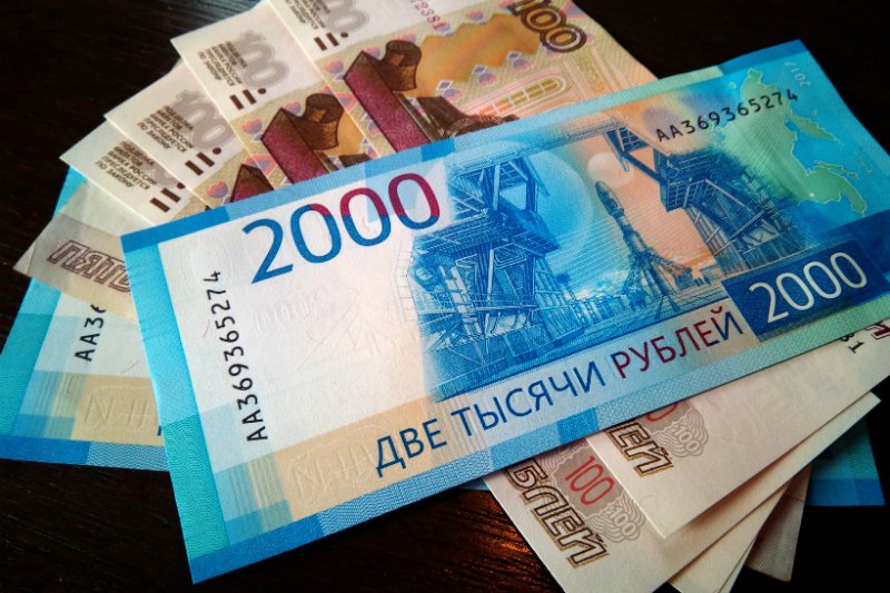 Россияне захотели повышения зарплаты в десять раз