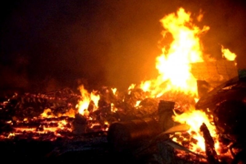 Трое россиян сгорели при пожаре в гостевом доме