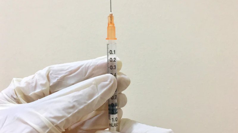 Россиян призвали успеть вакцинироваться до пика новой волны коронавируса