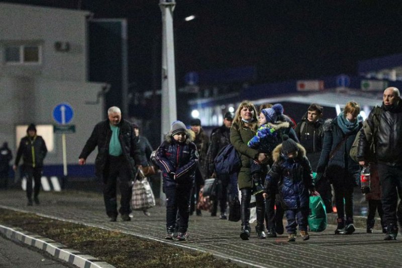 Раскрыто число прибывших в Россию жителей Донбасса