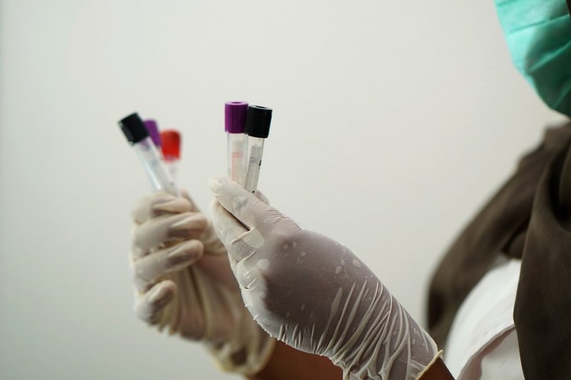 Гинцбург высказался о сроках завершения пандемии коронавируса
